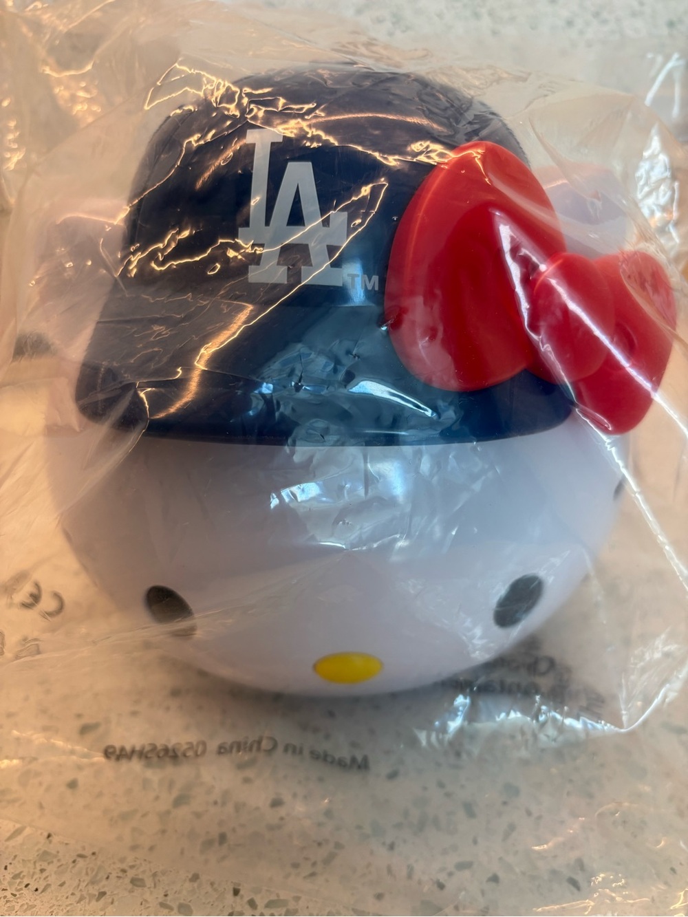 Hello Kitty 2026 LA Dodgers Souvenir Popcorn Bucket New Unopened